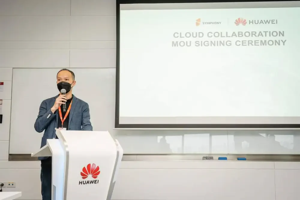 ร่วมลงนามในข้อตกลงจับมือเป็นพันธมิตรทางธุรกิจเพื่อส่งเสริมการให้บริการคลาวด์กับลูกค้าของบริษัท