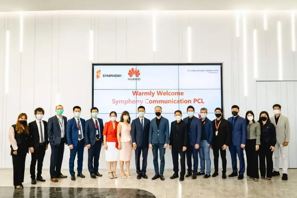 ร่วมลงนามในข้อตกลงจับมือเป็นพันธมิตรทางธุรกิจเพื่อส่งเสริมการให้บริการคลาวด์กับลูกค้าของบริษัท