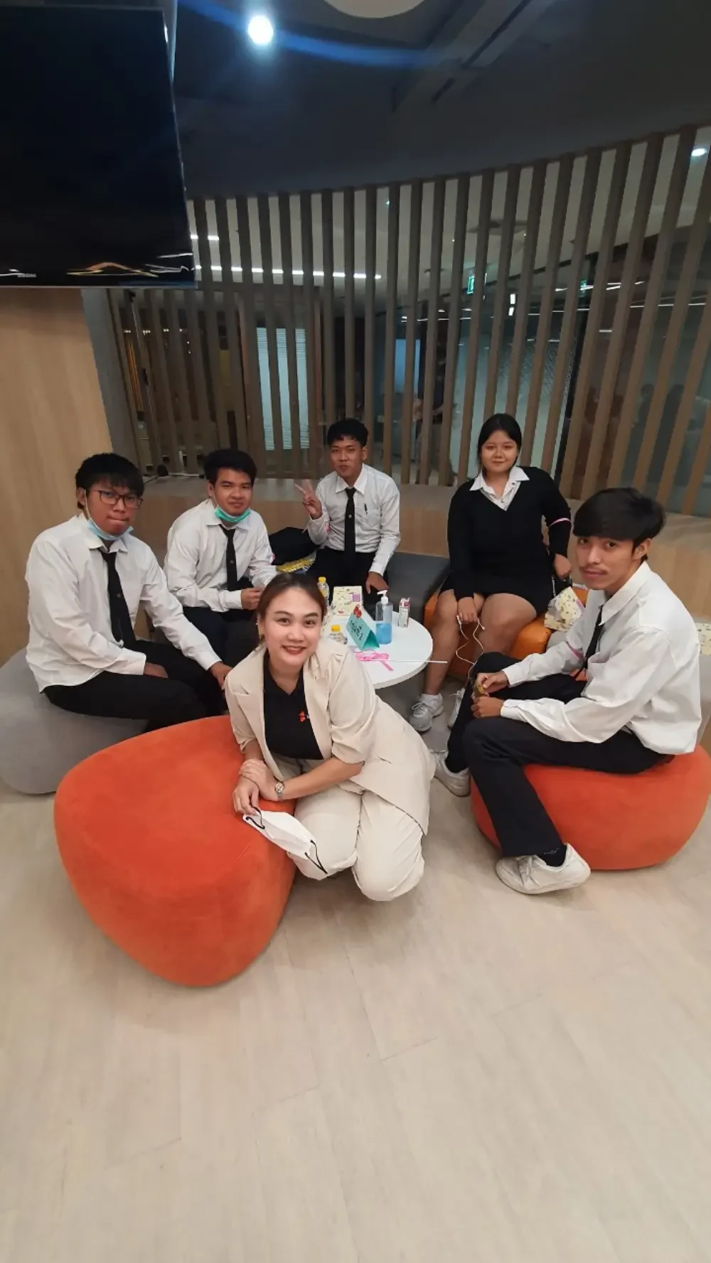 Welcomed Professors And Students From The Faculty Of Science And Information Technology, Thonburi University