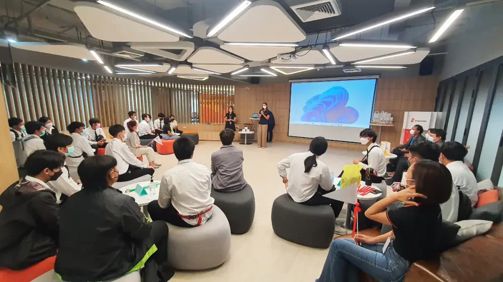 Welcomed Professors And Students From The Faculty Of Science And Information Technology, Thonburi University