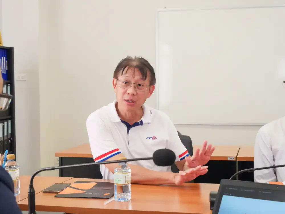 ซิมโฟนี่ คอมมูนิเคชั่น เข้าพบคณะกรรมการสภาอุตสาหกรรมจังหวัดอุดรธานี