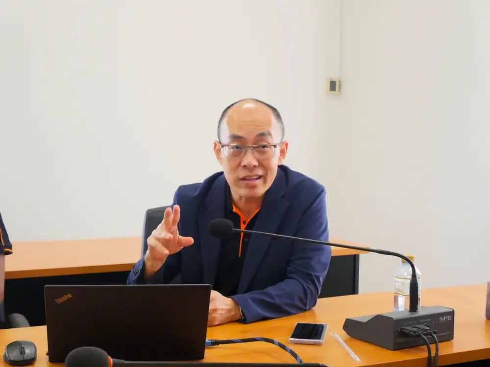 ซิมโฟนี่ คอมมูนิเคชั่น เข้าพบคณะกรรมการสภาอุตสาหกรรมจังหวัดอุดรธานี